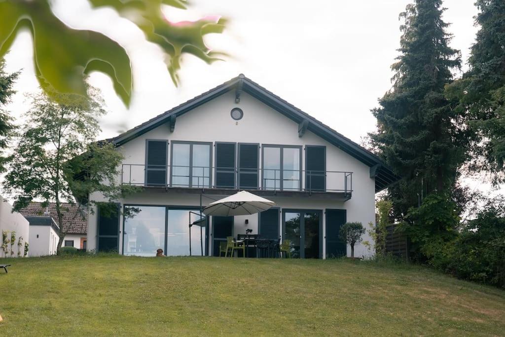 Eifel21 - Stilvolles Haus In Der Vulkaneifel Bleckhausen Buitenkant foto