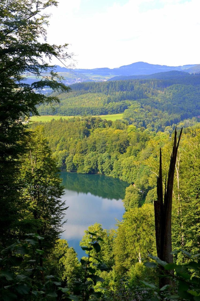 Eifel21 - Stilvolles Haus In Der Vulkaneifel Bleckhausen Buitenkant foto